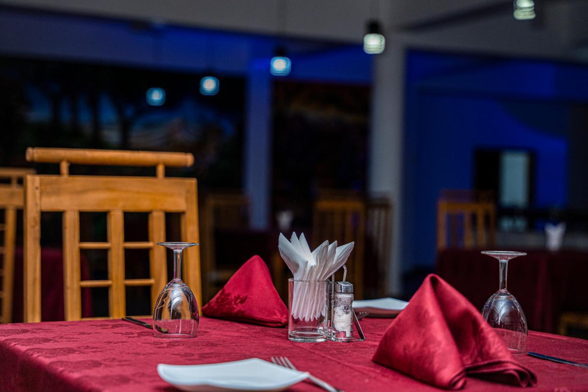 טרינקומאלה Theevanni Resort מראה חיצוני תמונה