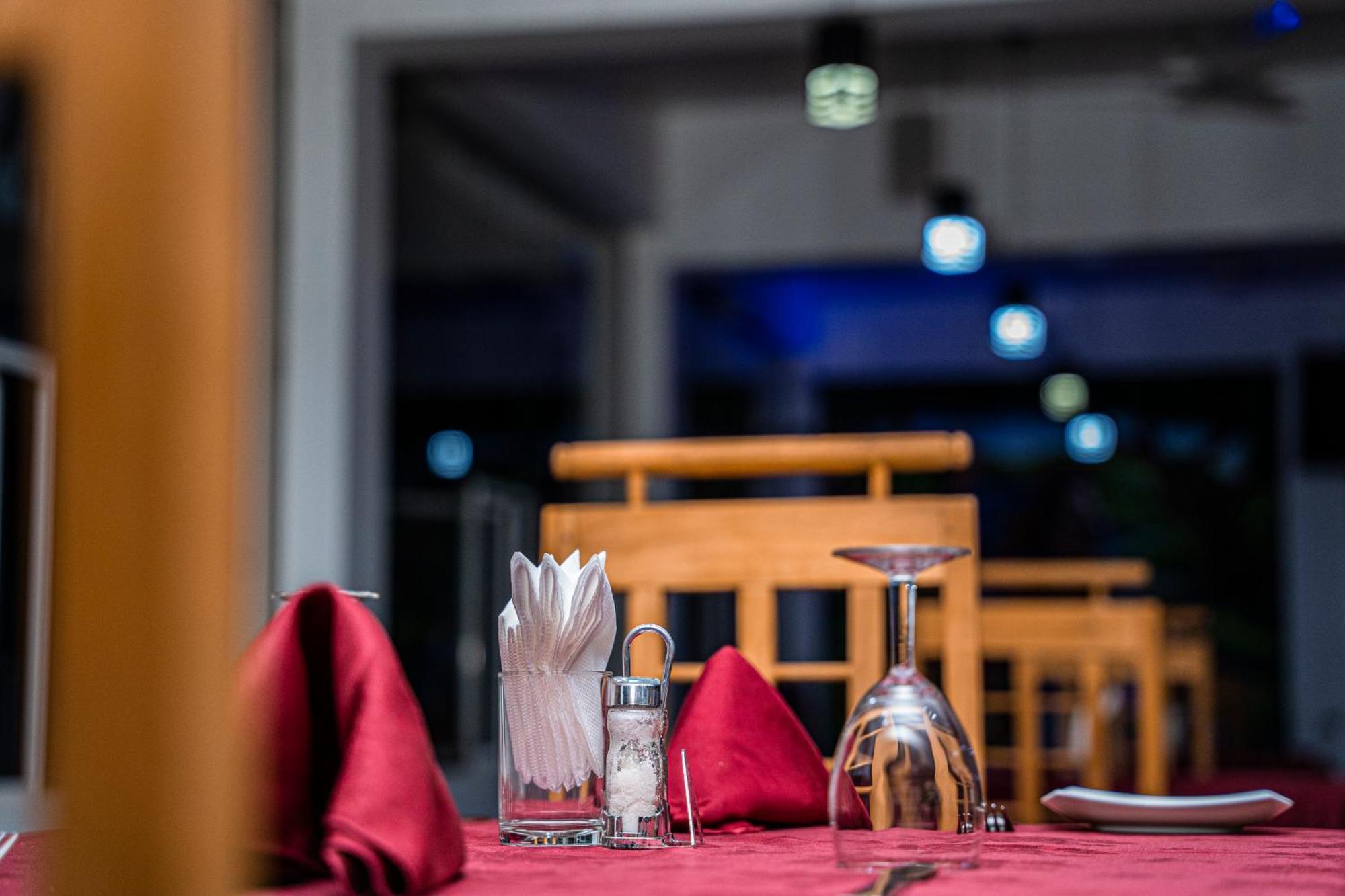 טרינקומאלה Theevanni Resort מראה חיצוני תמונה