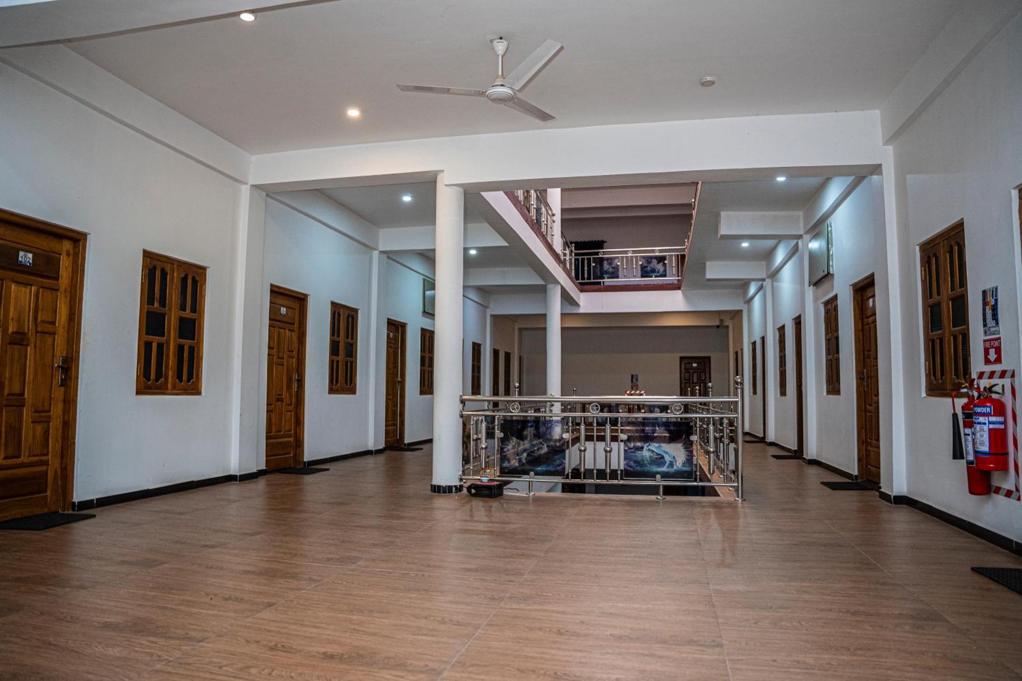 טרינקומאלה Theevanni Resort מראה חיצוני תמונה