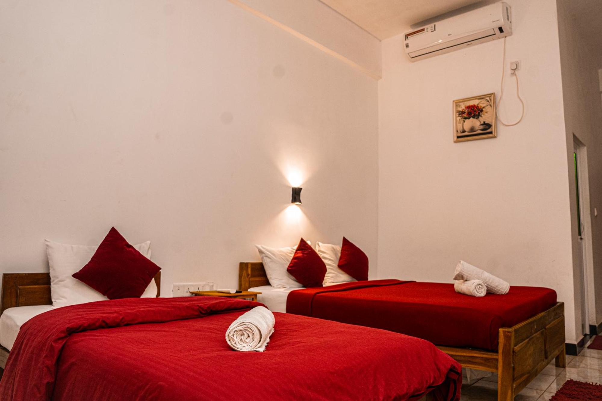 טרינקומאלה Theevanni Resort מראה חיצוני תמונה